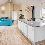 Amazing Home In Bogense With Sauna 보겐세