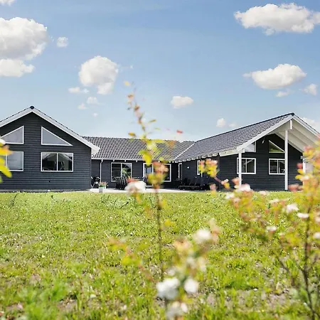 Amazing Home In Bogense With Sauna *