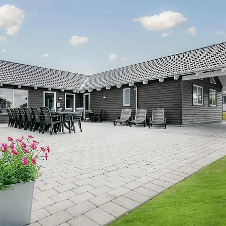 In Bogense With Sauna 펜션 *