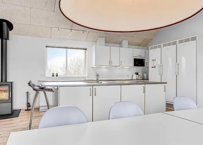 Semesterbostad In With Sauna Bogense