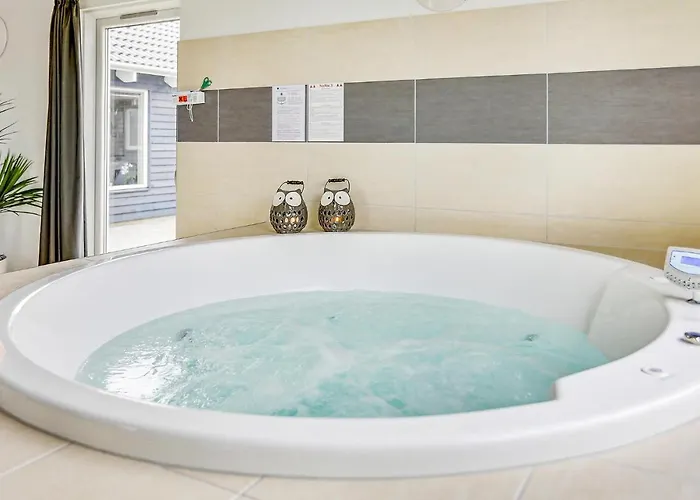 Semesterbostad In With Sauna Bogense